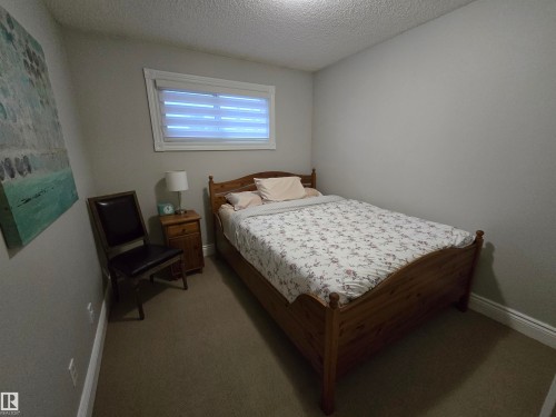 14603 122 Street Nw, Edmonton, AB - Indoor Photo Showing Bedroom
