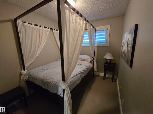 14603 122 Street Nw, Edmonton, AB - Indoor Photo Showing Bedroom