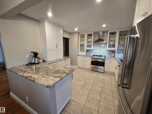 14603 122 Street Nw, Edmonton, AB - Indoor Photo Showing Kitchen With Stainless Steel Kitchen With Upgraded Kitchen