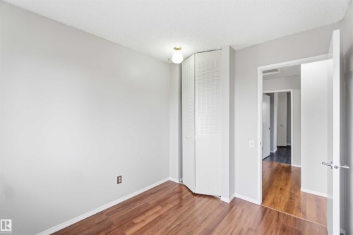 7963 178 Street Nw, Edmonton, AB - Indoor Photo Showing Other Room