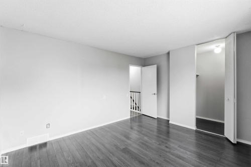 7963 178 Street Nw, Edmonton, AB - Indoor Photo Showing Other Room