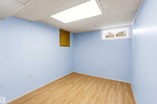 7963 178 Street Nw, Edmonton, AB - Indoor