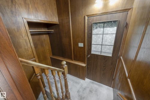 4716 109 Avenue Nw, Edmonton, AB - Indoor Photo Showing Other Room