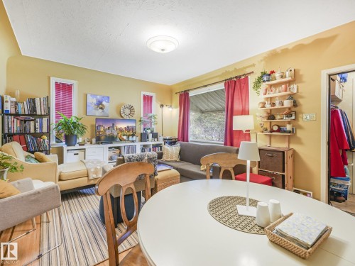 12203 126 Street Nw, Edmonton, AB - Indoor