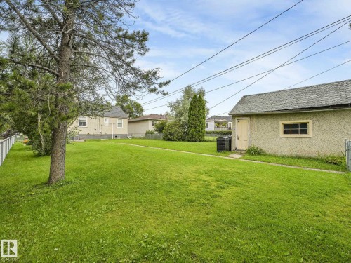 12203 126 Street Nw, Edmonton, AB - Outdoor