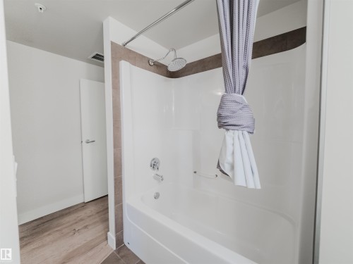 #304 11933 Jasper Av Nw, Edmonton, AB - Indoor Photo Showing Bathroom