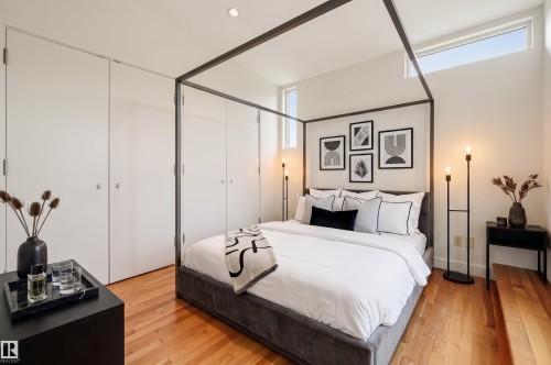 9758 86 Avenue Nw, Edmonton, AB - Indoor Photo Showing Bedroom