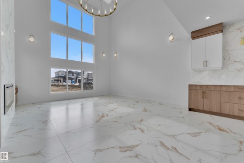 3053 7A Avenue Sw, Edmonton, AB - Indoor Photo Showing Other Room