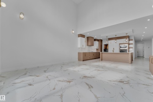 3053 7A Avenue Sw, Edmonton, AB - Indoor