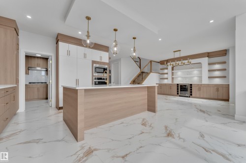 3053 7A Avenue Sw, Edmonton, AB - Indoor Photo Showing Kitchen