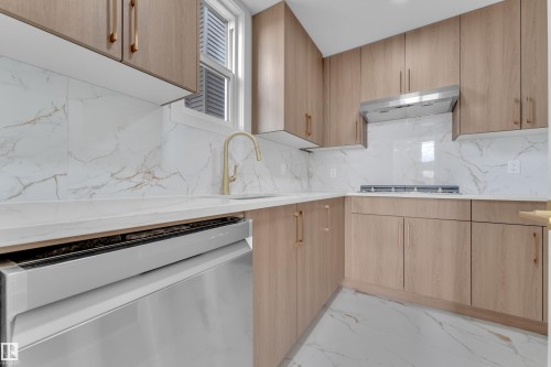 3053 7A Avenue Sw, Edmonton, AB - Indoor Photo Showing Kitchen