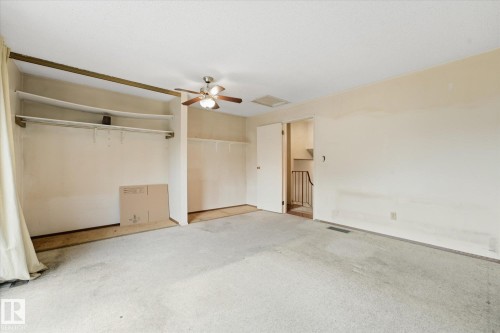 4305 35 Street Nw, Edmonton, AB - Indoor