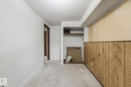 4305 35 Street Nw, Edmonton, AB - Indoor Photo Showing Other Room