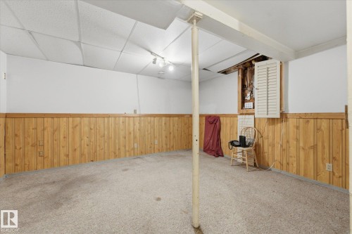 4305 35 Street Nw, Edmonton, AB - Indoor Photo Showing Other Room