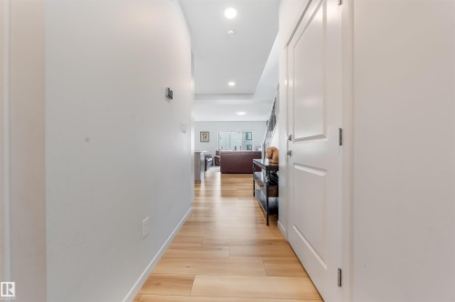 17072 45 Street Nw, Edmonton, AB - Indoor Photo Showing Other Room