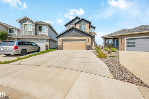 17072 45 Street Nw, Edmonton, AB - Outdoor With Facade
