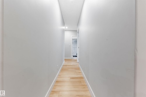 17072 45 Street Nw, Edmonton, AB - Indoor Photo Showing Other Room