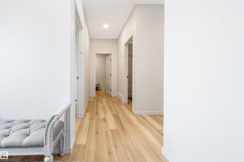 17072 45 Street Nw, Edmonton, AB - Indoor Photo Showing Other Room