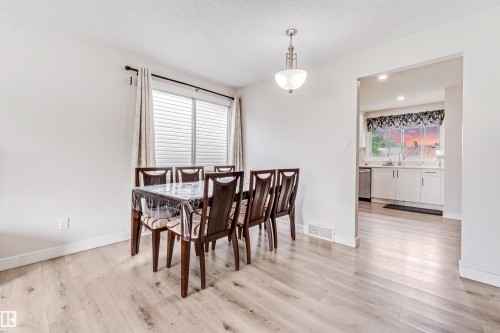 4516 18A Avenue Nw, Edmonton, AB - Indoor Photo Showing Dining Room