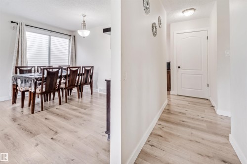 4516 18A Avenue Nw, Edmonton, AB - Indoor Photo Showing Dining Room