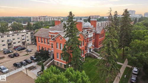 8520 104 Street Nw, Edmonton, AB - Outdoor With View