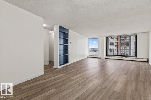 #1004 10045 117 St Nw, Edmonton, AB - Indoor