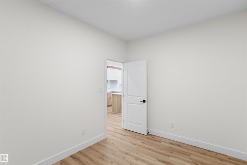 1786 Crossbill Loop Nw, Edmonton, AB - Indoor Photo Showing Other Room