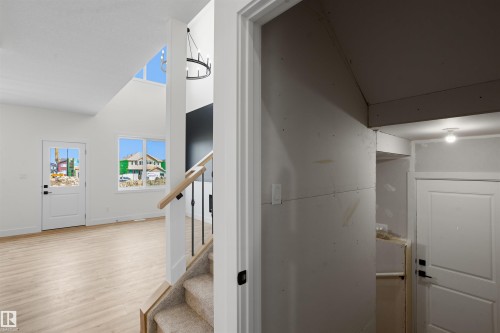 1786 Crossbill Loop Nw, Edmonton, AB - Indoor Photo Showing Other Room
