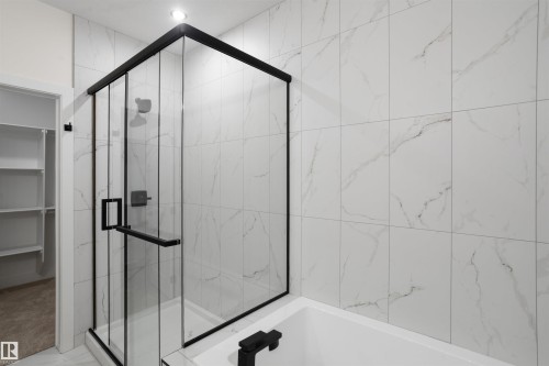 1786 Crossbill Loop Nw, Edmonton, AB - Indoor Photo Showing Bathroom