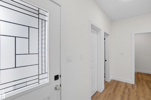 1786 Crossbill Loop Nw, Edmonton, AB - Indoor Photo Showing Other Room