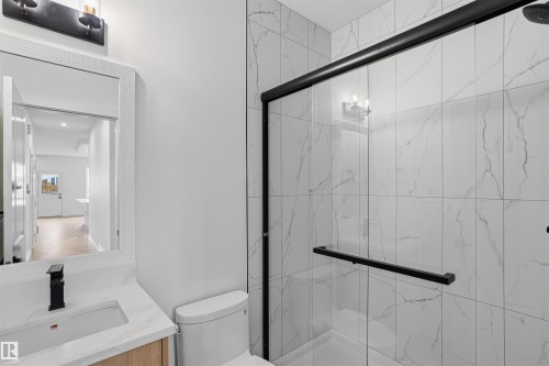 1786 Crossbill Loop Nw, Edmonton, AB - Indoor Photo Showing Bathroom