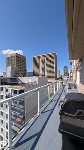 #901 11111 82 Av Nw, Edmonton, AB - Outdoor