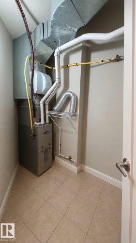 #901 11111 82 Av Nw, Edmonton, AB - Indoor