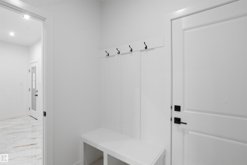 803 158 Avenue Ne, Edmonton, AB - Indoor Photo Showing Other Room