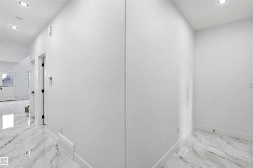 803 158 Avenue Ne, Edmonton, AB - Indoor Photo Showing Other Room