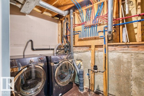4209 25 Avenue Nw, Edmonton, AB - Indoor Photo Showing Laundry Room