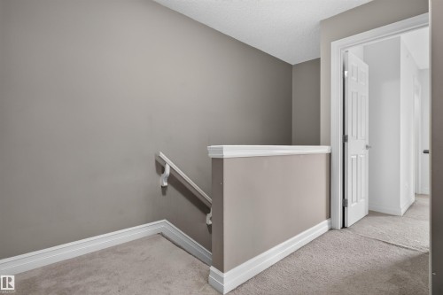 #69 3625 144 Av Nw, Edmonton, AB - Indoor Photo Showing Other Room