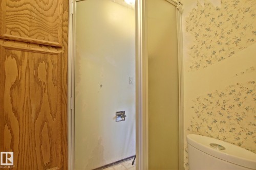 Additional content - 18107 89 Avenue Nw, Edmonton, AB - Indoor Photo Showing Bathroom