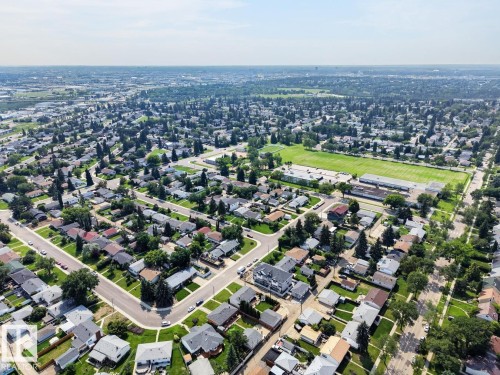 7607 75 Avenue Nw, Edmonton, AB - Outdoor With View