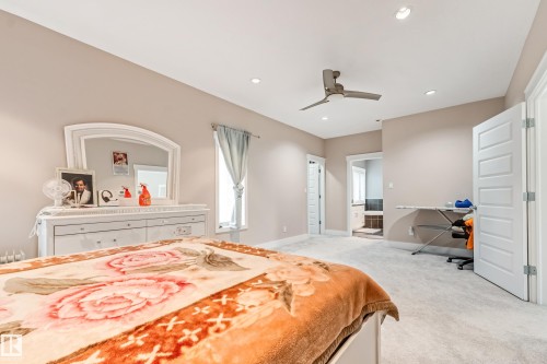 1508 68 Street Sw, Edmonton, AB - Indoor Photo Showing Bedroom