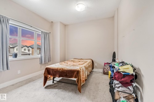 1508 68 Street Sw, Edmonton, AB - Indoor Photo Showing Bedroom