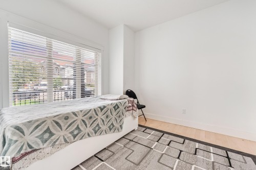 1508 68 Street Sw, Edmonton, AB - Indoor Photo Showing Bedroom