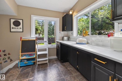 10101 105 Street, Fort Saskatchewan, AB - Indoor