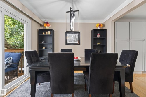 10101 105 Street, Fort Saskatchewan, AB - Indoor Photo Showing Dining Room