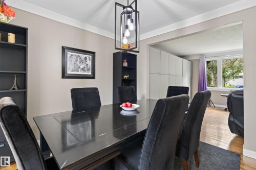 10101 105 Street, Fort Saskatchewan, AB - Indoor Photo Showing Dining Room
