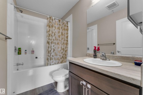 #227 148 Ebbers Bv Nw, Edmonton, AB - Indoor Photo Showing Bathroom
