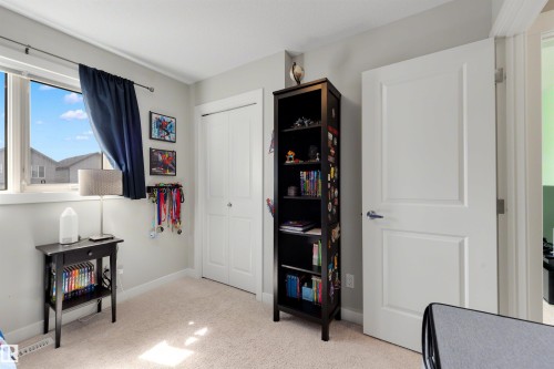 171 Hawks Ridge Boulevard Nw, Edmonton, AB - Indoor
