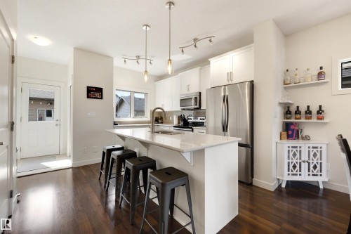 171 Hawks Ridge Boulevard Nw, Edmonton, AB - Indoor Photo Showing Kitchen With Stainless Steel Kitchen With Upgraded Kitchen