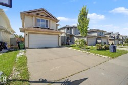 3236 21 Street NW  Edmonton, AB T6T 0A8