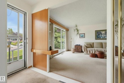 14711 82 Avenue Nw, Edmonton, AB - Indoor Photo Showing Other Room